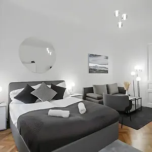 Apartment, Central, 2 Min To U1 Keplerplatz, Monthly Only Appartement